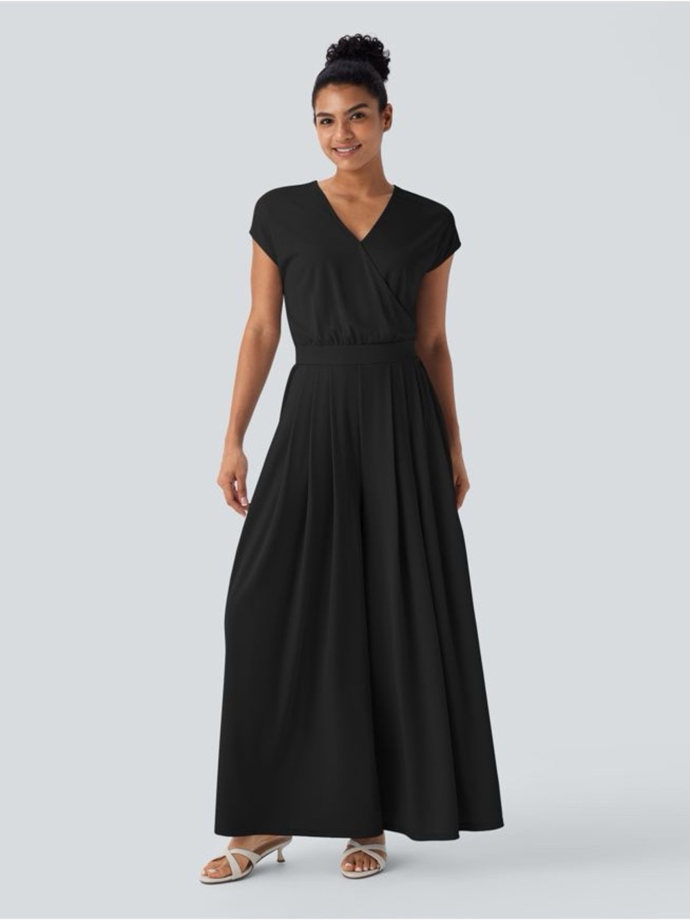 HALARA NWT $50msrp MEDIUM TALL PLEATED JUMPSUIT